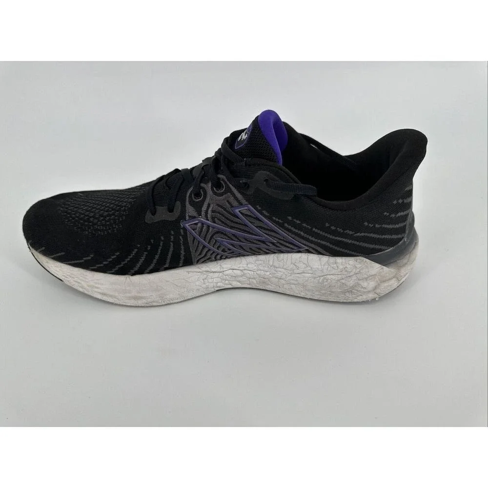 New Balance Fresh Foam Vongo Black and Purple Size 15 US / 14.5 UK